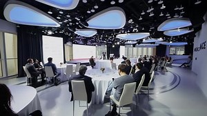 Moscow Oct 31 2017 People Sit : vidéo de stock (100 % libre de droit) 1011575774 | Shutterstock