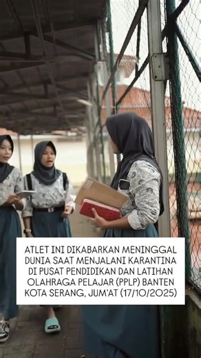 SiPaling Serang on Instagram: "Atlet tinju Pusat Pendidikan dan Latihan Olahraga Pelajar (PPLP) Banten, Alexandria Warman, meninggal dunia di asrama pada Jumat (17/10/2025) sekitar pukul 23.00 WIB. Sumber di asrama menyebut, Alexandria sempat dibawa ke RS Fatimah Kota Serang oleh rekan-rekannya, namun dinyatakan meninggal saat tiba di Instalasi Gawat Darurat (IGD). Menurut kesaksian, saat kejadian tidak ada tenaga medis maupun pengurus asrama yang siaga. Para atlet panik dan berinisiatif memberi