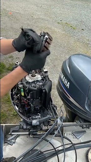 Yamaha F115 stator R&R #mechanic #repair #fixit #yamaha #diagnosis #electrical #tools #outboard