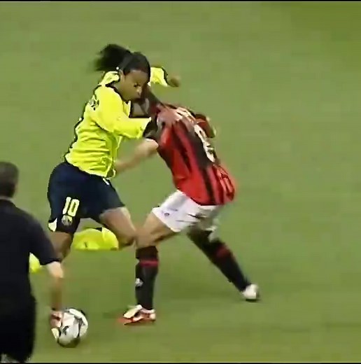 Ronaldinho Skills 🤩