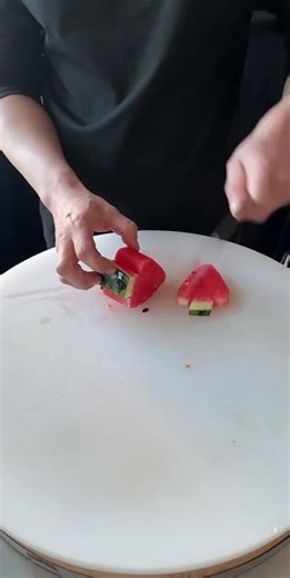 Beautiful Watermelon Carving Design for BeginnersWatermelon Carving Design Tutorial |Easy & Stunning