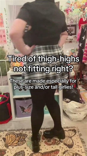 Thigh Highs vs. Tights: The Struggle is Real! 🖤 #grungestyle #outfitcheck #streetwear