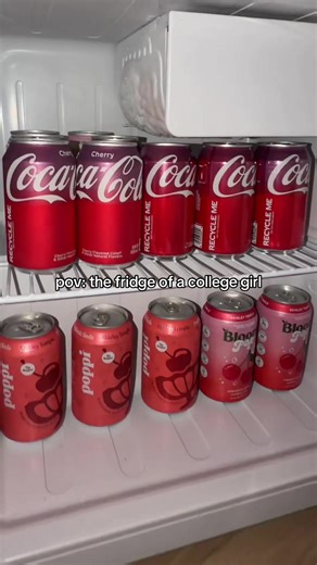 i love my fun drinks @Bloom Nutrition @Coca-Cola @drinkpoppi #collegelifestyle #fundrinks #soda #prebioticsoda #fyp