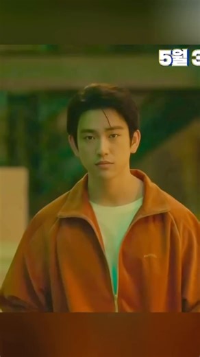 Molly on Instagram: "Movie 2nd trailer, Yongchun cut🧡🍑🔥 👩🏻"This Oppa looks like a villain." 🧑🏻‍🦱"Why are you calling him Oppa but me the Uncle ?" 👩🏻"Because he is handsome!" 😍😍😍 will premiere on 05.30.2025 at cinemas in South Korea 🇰🇷. 📌https://youtu.be/MhBgXdJuYLg?si=y8QZnluJ6RkDbJmP #parkjinyoung #朴珍榮 #박진영 #ปาร์คจินยองgot7 #got7jinyoung #갓세븐#got7 #하이파이브"