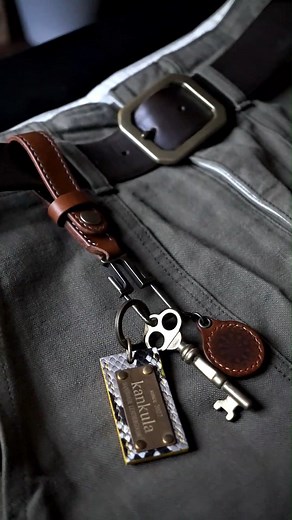 51K views · 692 reactions | Satisfying Belt Loop Making ASMR #asmr #leathercraft #fblifestyle | Torross Leather Craft | Facebook