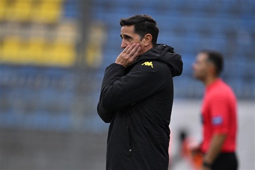 Άρης: Σφίγγει η πίεση στον Χιμένεθ