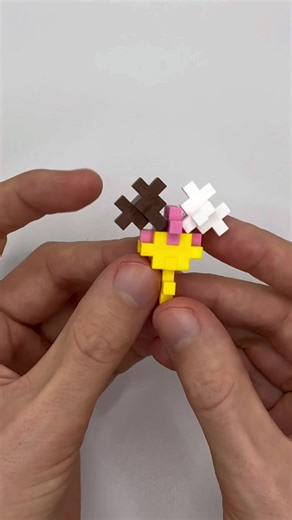 Plus-Plus ideas using 10 blocks or fewer.