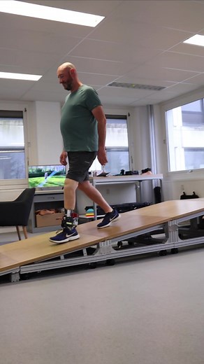 Adding a little bit of spice with our Bionic Foot prototype ✨🦿 #axilesbionics #bionicfoot #prosthetic #innovation