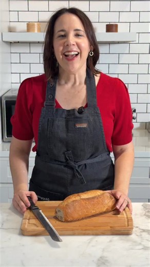 24K views · 17 reactions | The best thing since sliced bread? Sliced bread fried in “an obscene amount of extra-virgin olive oil,” says Samin Nosrat. In her new cookbook Good Things, @ciaosamin shares all the secrets chefs typically keep to themselves, like this one. Here, our food editor @jennahelwig shares one of her favorite ways to serve fried bread—save this video for an easy holiday app or afternoon snack. | Real Simple | Facebook