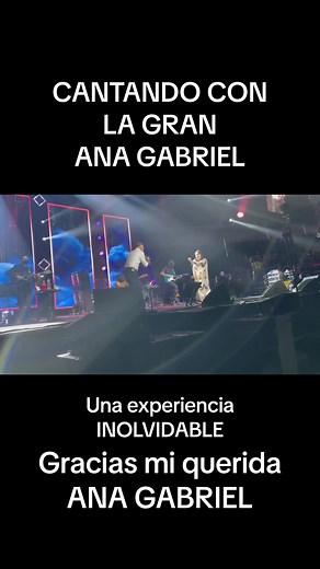 Cantando con Ana Gabriel: Un Show Inolvidable en Vivo
