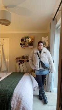 fluffy coat ootd #outfitinspo #outfitoftheday #ootd #ootdguide #fashionblog #midsizestyle #trending