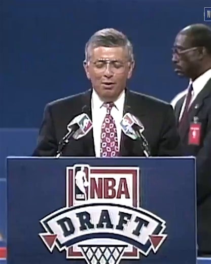 4.4M views · 108K reactions | On this date, Shaquille O' Neal was drafted No. 1 overall by the Orlando Magic in 1992. One of the most dominant players the NBA has ever seen  Watch the 2025 #NBADraft Wednesday at 8 PM ET on ABC/ESPN | NBA on ESPN | Facebook