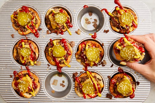 Cheeseburger Cups = Muffin Tin Hack Of The Century