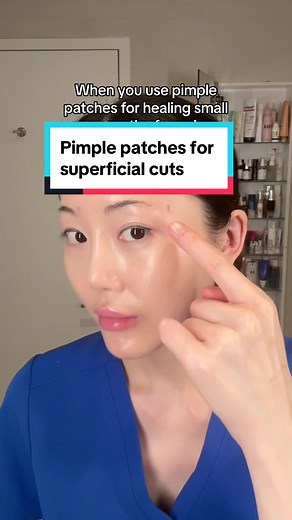 Just using a pimple patch to heal this scratch mark on my face 😅 Pimple patches are basically the same as hydrocolloid bandages. Hydrocolloid bandages can help heal minor cuts. #drheejink #drkohskincare