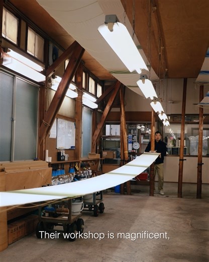 364K views · 8.7K reactions | Specialists in the Japanese hikizome technique of dyeing using brushes, watch as the Fukuda workshop meticulously tints a bolt of narrow tanmono fabric to produce an effect of near-miraculous continuity, adapted by @MariaGraziaChiuri for a kimono-inspired look specially designed for the Fall 2025 on.dior.com/fall-25-fb show in Kyoto. | Dior | Facebook