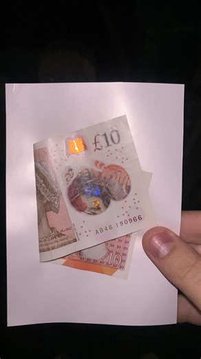 Win the treasure on Instagram: "💰THE TREASURE HUNT IS NOW LIVE!💰 FOLLOW US TO PARTICIPATE IN FUTURE HUNTS! Do you know where we are? Tag a friend who might be near by... Be quick!! If found please DM us and share to your story for us to share! Posted 31/12/2025 #HiddenMoney #CashHunt #MoneyChallenge"