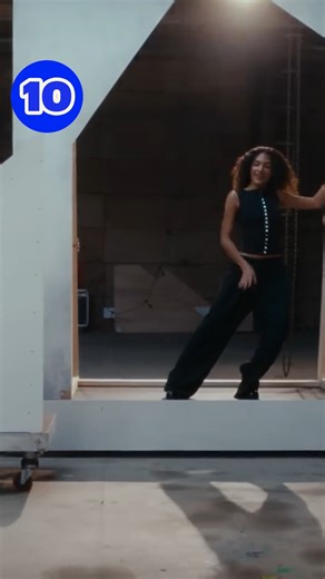 Here's your Top 10 in 60 seconds 💅 MK and Chrystal hold the Number 1 spot, whilst Justin Bieber makes the highest new entry to the Official Singles Charts. Meanwhile, it's a debut solo Top 10 single for soul-pop queen, Olivia Dean 👑 Check out the full chart here 🔗 https://www.officialcharts.com/charts/singles-chart | Official UK Charts