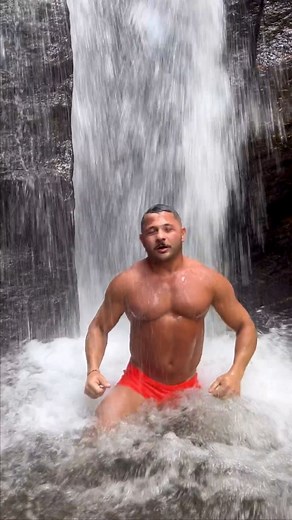 5.3K views · 305 reactions | @drcarlinhosmattos #fitmusclebear #bearsofinstagram #musclebear #handsomeman #brazilianmusclebear #instamusclebear | Musclesandbulk | Facebook