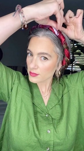 Daily Hair Tutorials 💇‍♀️ on Instagram: "Crown Braid tutorial 😍 Follow us for more amazing hair style ideas and learn simple beautiful hair styles 💓 . @silverstrandsofglitter . #hairstyleideas #videohair #braidtutorial #hairtutorialvideo #hairvideotutorial #hairstyletutorial #braidoftheday #braidsofinstagram #hairglamvideos #tutorialhairdo #hairvideoshow #naturalhairtutorial #tutorialhair #cutehairstyles #marcbeauty #tutorialvideo #braidinglife #hairofinstgram #braidinspo #hairdecoration #hai