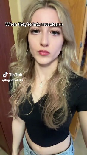 Gym Fitness Tips for Muscle Moms: Empowering Women