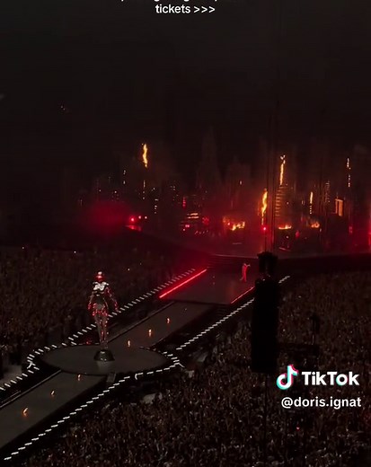 After hours til dawn, Amsterdam 2023 #theweeknd #theweekndconcert #afterhourstildawntour #afterhourstildawnstadiumtour #thehills #abeltesfaye #abel