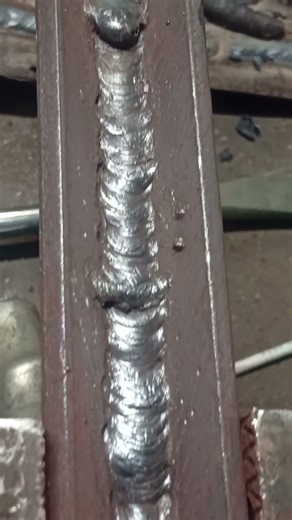 práctica soldadura vertical ascendente con 7018 #soldadura #welding #aprender