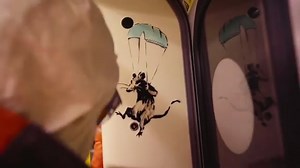 街头艺术家班克斯（Banksy）昨天早上