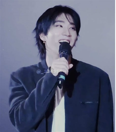 he was so silly in the new skz code episode 😭😭 #fyp #viralvideo #straykids #skz #hanjisung