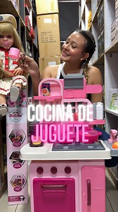 Cocina de juguete para niños ❤️🎄la cocinita que todos los peques quieren 🧑‍🍳 $176.500 por mayor $199.900 detal ☎️3044727023 📍cr 54 46 45 cc el río local 224 centro de Medellín #emprendedores #bodegamayorista #bodega #mayorista #medellin #tendencia #cocina #cocinainfantil #cocinita #cocinainfantilparaniños #kitchen #kitcheninspiration #jugueterías #jugueteria | Distrimedellinn oficial