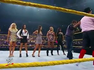 WWE  AJ Lee Dance show