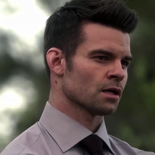 Exploring the Curse of Loving Elijah Mikaelson