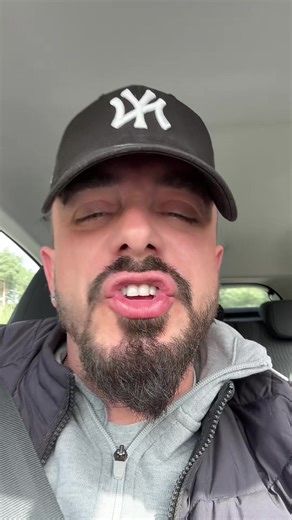 Voilà comment ils profitent de la situation de tous ces guignols#macron #occitanie #france🇫🇷 #toulouse #familia