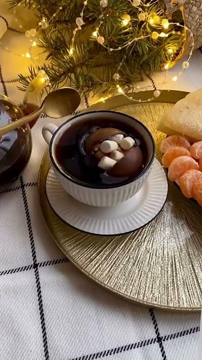 hot chocolate bomb with marshmallow😱☕🍫