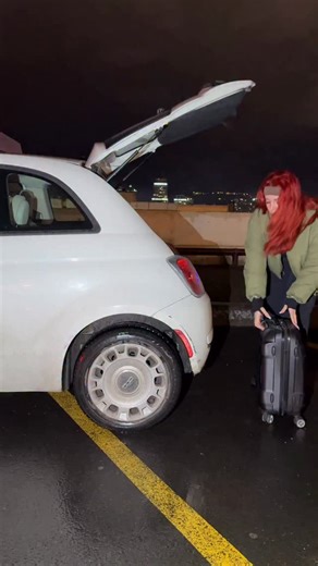 Elli | UGC creator on Instagram: "This is the kind of power bank you don’t realize you need… until you have it 🔋✨ The Charmast Portable Charger is my go-to travel essential — slim, powerful, and _no extra cables needed. ⚡ Built-in cables for iPhone, USB-C & Micro ⚡ Charge up to 6 devices at once ⚡ 10000mAh fast charging (3A) ⚡ Super slim & lightweight — fits anywhere ⚡ Digital display shows exact battery percentage One charger. All devices. Zero stress. Perfect for travel, workdays, and busy li