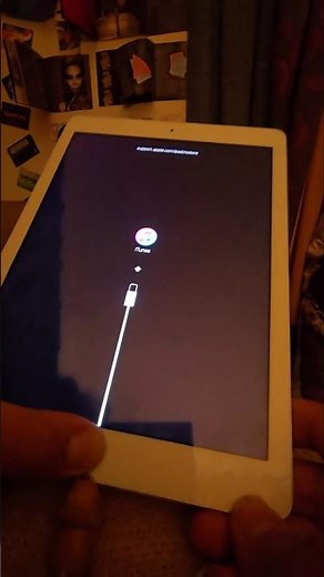 how to put an iPad air into recovery mode #ipadair #apple #recoverymode #