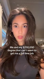 Thinking a $250K degree automatically gets you hired is the biggest scam Comms majors aren’t cooked. They just don’t know where to look. Step 1: stalk your alumni on LinkedIn (professionally). Step 2: copy the path. Step 3: network like your rent depends on it. 📩 | Jerry Lee