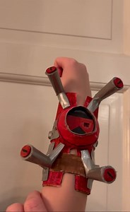 Sunday Roast! Building an Kevin 11 Omnitrix with @majsanlindberg for my son. Look at this cool beauty! ✖️♥️🦸‍♂️ . . #kevin11 #omnitrix | Dregen