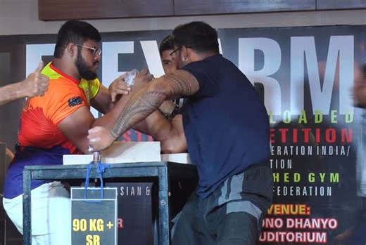 FLEXARM ARMWRESTLING on Instagram: "@beastmantra1993 was lightning fast⚡️ #flexarmreloaded #gymmotivation #gym #fitness #fitnessmotivation #gymlife #bodybuilding #workout #motivation #fit #muscle #fitfam #training #healthylifestyle #gymtime #fitnessjourney #workoutmotivation #lifestyle #health #instafit #exercise #fitnessaddict #gymshark #strong #crossfit #instagood #fitspo #healthy #armwrestling"