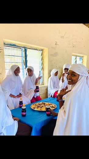 Crab Champions: Enjoying Alliance in the Desert