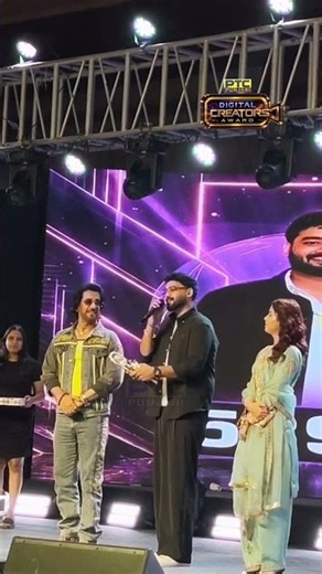 Rj Shanky receives the Best Poetry Creator Award at the PTC Digital Creator Awards!
