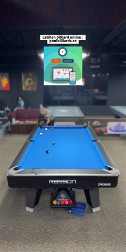 Billiard Fun at Rnd Cafe: Coach Endy Showcases Skills