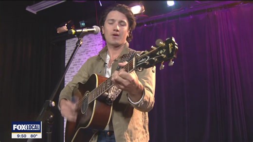 Drake Milligan opening for Lainey Wilson at Dickies Arena