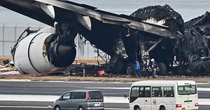 Tokyo runway crash: Investigators looking into air traffic communication