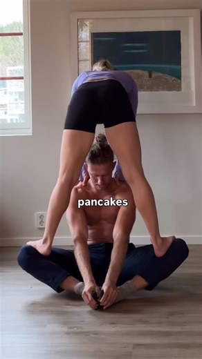 Theo Necker on Instagram: "Save it if you can’t pancake 🥞 Warm up: Hip hinge - first standing, then on a stool, bend legs then straight legs. Measuring tool: elbows, forehead, nose, chin, chest, belly. Partner work for tailors pose: Squeeze against your partners weight 8 seconds, then pull to the floor 8 seconds. Warning: only for advanced chefs doing pancakes often. Obstacle push is the best. Remember, getting your belly to the floor won’t make you a better human being. BEEN THERE. #movementma