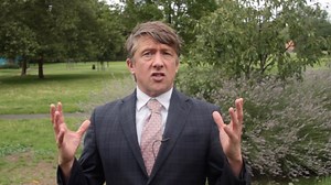 Sunak Stops Stopping Oil: We're being gaslit out of existence. Literally and Proverbially. For tickets to my NEW LIVE SHOW go to JonathanPie.com | Jonathan Pie