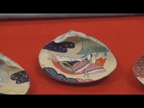 貝合わせの貝など115点を寄贈