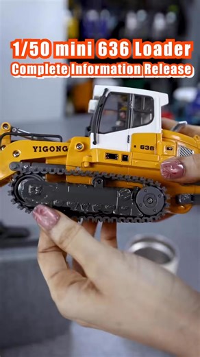 Check out this 1/50 scale RC tracked loader LR636 ! it’s small enough to fit in your palm, but the details are absolutely mind-browning and well totally bring over any gear head #Rcmodel #RCworld #RClife #RClover #Loader #RC #Toucanhobby | Toucanhobby RC Model