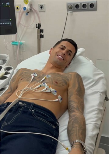 João Cancelo passes medical exams ✅ #fcbarcelona #barçaontiktok #cancelo