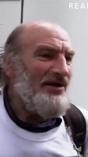 We explore the craft service table and the origins of its name. Discover the secrets behind set catering and food preparation. Join us as we unravel the mysteries of movie set dining, and more! #CraftService #MovieSetLife #BehindTheScenes #FilmIndustry #Catering #FoodOnSet #MovieMaking #SetLife #CraftServicesTable #FilmCrew | Real Stories