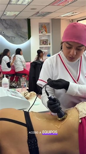 afroditaoficialec on Instagram: "🇪🇨CUENCA🌹 🌸CARRERA DE COSMETOLOGÍA Y COSMIATRÍA🌸 (2 en 1) 🎓 💋AFRODITA BEAUTY SCHOOL 🛁 🗓️ HORARIO: MIÉRCOLES O SÁBADOS 👩🏻‍🎓🎓 💆🏻‍♂️COSMETOLOGIA Y COSMIATRÍA 👁 2 en 1 (📜4 CERTIFICACIONES 📜) 🗣incluida la de la SETEC Y SENECYT 💋 Te invitamos que aprendas 🙌🏻y emprendas una rama de la belleza🤗 con alta demanda laboral 👩🏻‍🎓 💆🏻‍♀️💊Empieza a generar muchos ingresos💸 y ayuda a tus clientes se mantengan siempre hermosas 🥰 ⌛️Inscripción⌛️: $40 (
